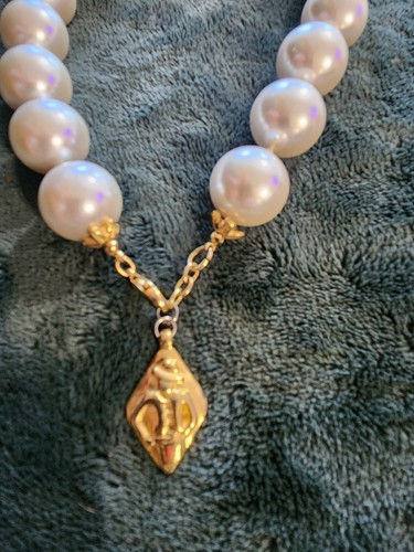 Collana con ciondolo - , chanel