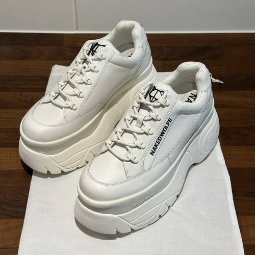 Naked wolfe trainer - naked, eu39