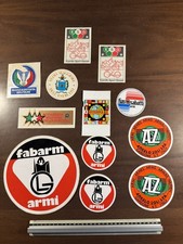 LOTTO 12 Adesivi Vintage Armi