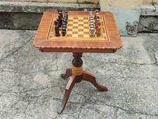 SPLENDIDA SCACCHIERA CON TAVOLINO TREPPIEDE IN LEGNO STILE SORRENTINO + SCACCHI