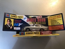 Aston Martin DB5-James Bond