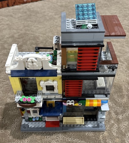 Lego creator townhouse pet - lego,