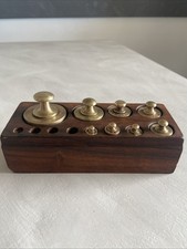 PESIERA ANTICA SCATOLA IN LEGNO CON 8 PESI IN OTTONE PER BILANCIA  VINTAGE