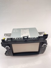 TOYOTA YARIS P13 Lettore