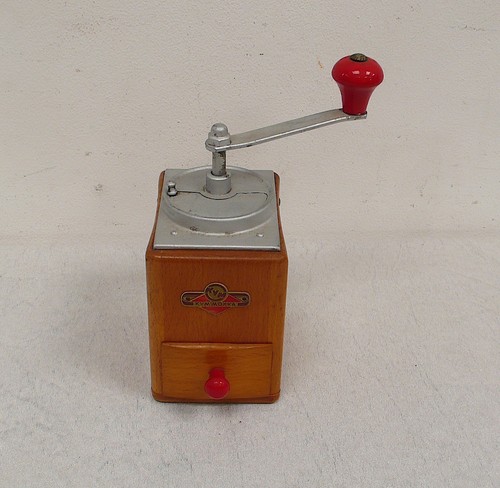 Macinacaffè macina moka