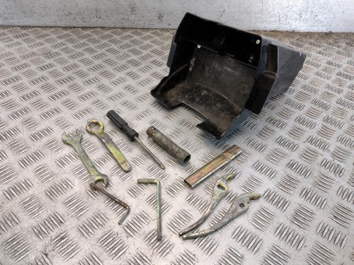 Kit attrezzi suzuki - kit,