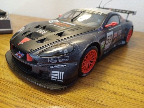 Aston martin dbr9 solido 18 - martin, 1/18