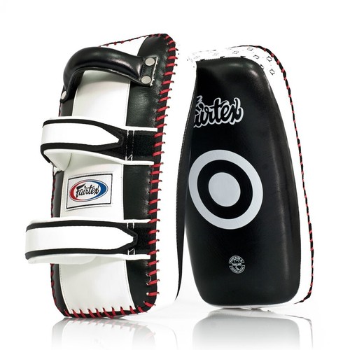 Fairtex kick pads muay - kick, in