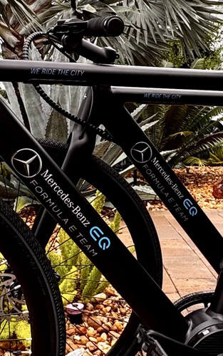 Mercedes benz formula - eq, e