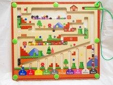 Labirinto magnetico di colori