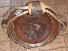 svuotatasche artigianale in legno con corda