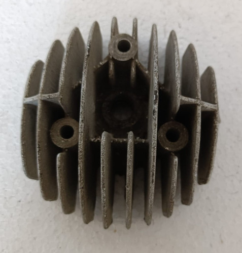 Testa testata cilindro motore