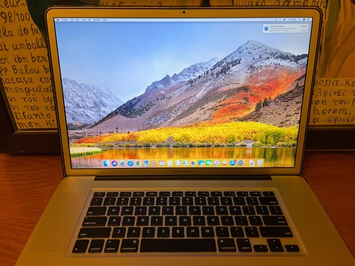 Apple macbook pro pollici - 17,