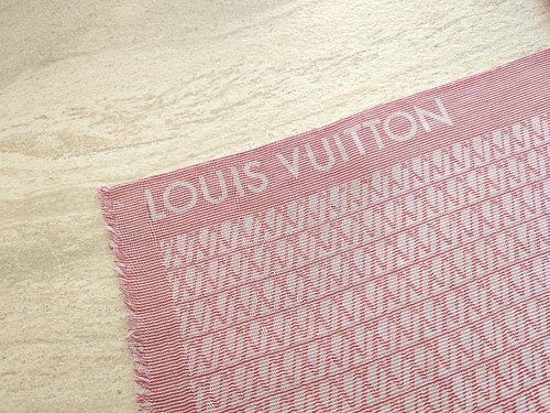 Louis vuitton stola motivo - louis,