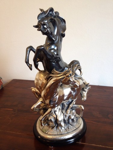 Statua ottaviani con cavalli - con,