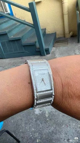 Quadrante con diamanti