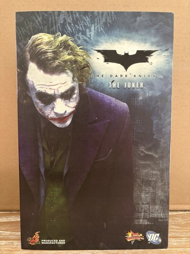 Hot toys cavaliere - cavaliere, oscuro