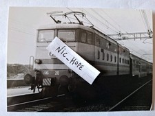 Fotografia Locomotore Elettrico FS E 646.205 e carrozze a piano Ribassato 