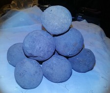 Lotto di 9 Palle Di Cannone O Trabucco o Onagro o Frombola Antiche E Rare