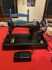 Macchina da cucire Singer nera