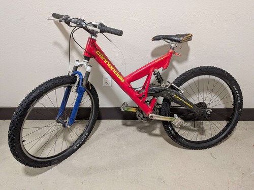 Cannondale super 700 bike - v,