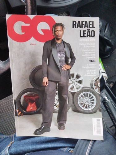 Magazine italia febbraio - italia, 8