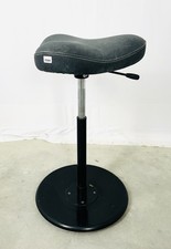 Stokke sgabello in piedi