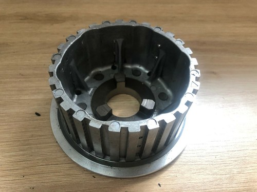 Une noix embrayage pour - une, moto