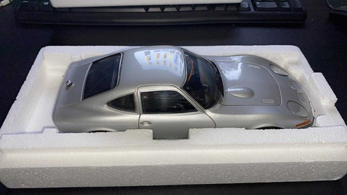Minichamps opel 1968 18 - minichamps,