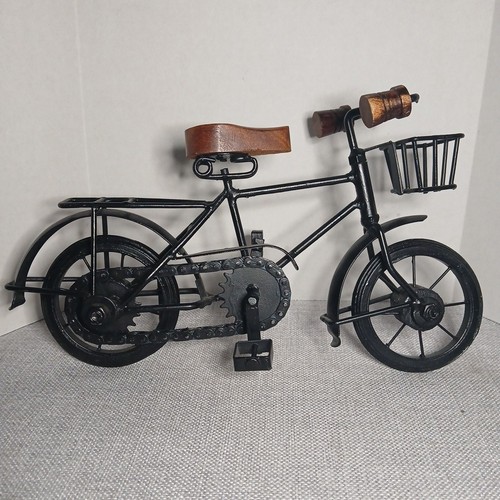 Bicicletta decorativa - , in