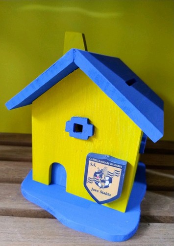 Salvadanaio legno juve - in,