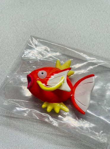 Pokemon takaratomy gacha