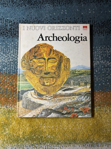 Libro vintage illustrato