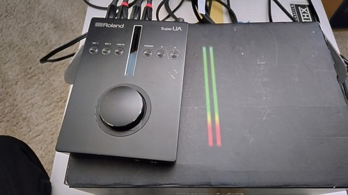 Roland s10 - -,