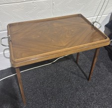 Antico vassoio pieghevole