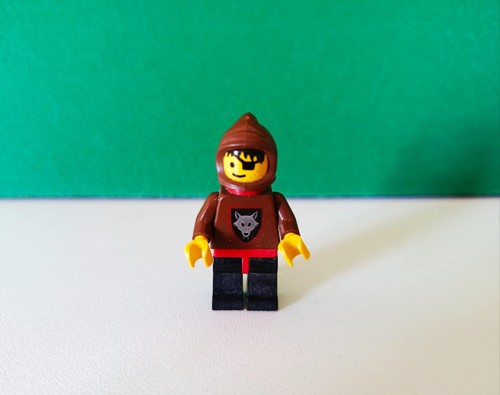 Lego vintage castle minifigure - vintage,