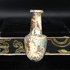 Antica fiala antica in vetro