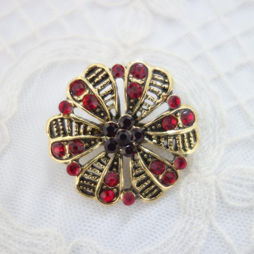 Spilla stile vintage pietre