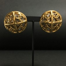 Orecchini tondi tono oro con