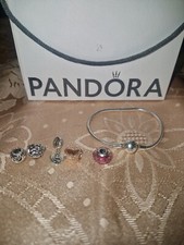 Bracciale pandora con charms - pandora,
