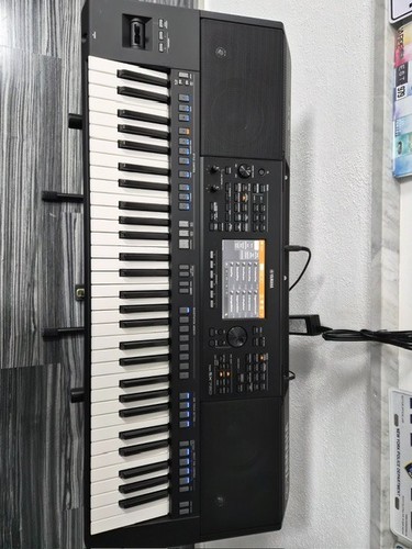 Vendo tastiera musicale yamaha