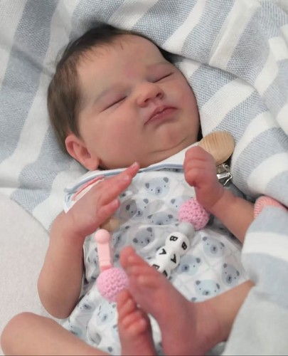 Bambola neonato reborn