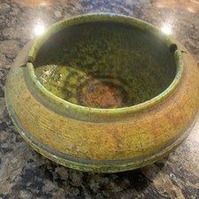 Posacenere in ceramica firmato