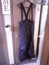 Pantaloni bavaglini sci