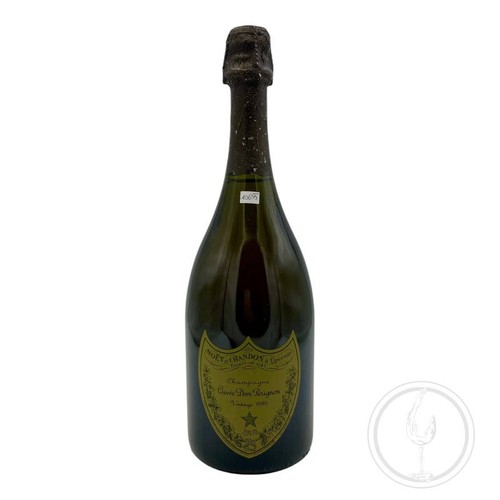Vintage bottle dom perignon - -,