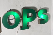 GRANDE INSEGNA LUMINOSA TARGA