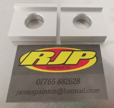 HONDA CR 250 CR250 Blocchi Regolazione Ruota Posteriore ASSE Collare Catena 1995 1996 95 96