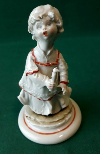 Vecchia statua bambino - vecchia,