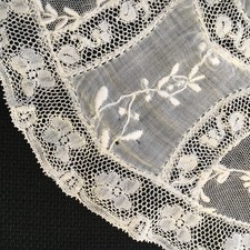 Antico Dollie Centrino Pizzo