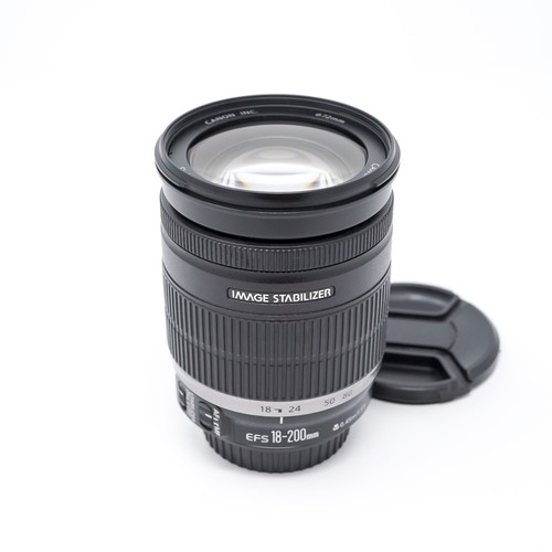 Canon 200mm 3 5 - 18-200mm, f/3.5-5.6